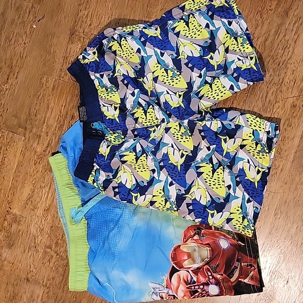 Swim shorts size 5/6 Marvel and Sharks